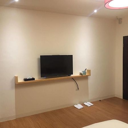 爪窩 29 Nesuto Appartement Tainan Buitenkant foto